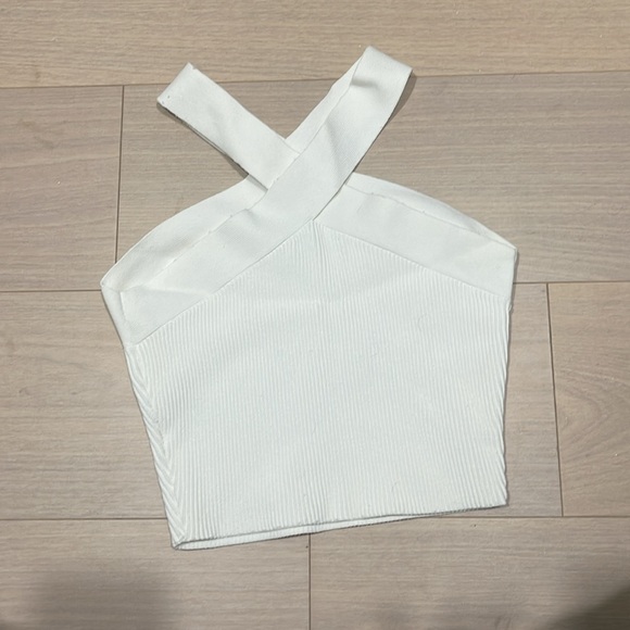 Aritiza Sculpt Knit Criss Cross Cropped Tank - Picture 3 of 4